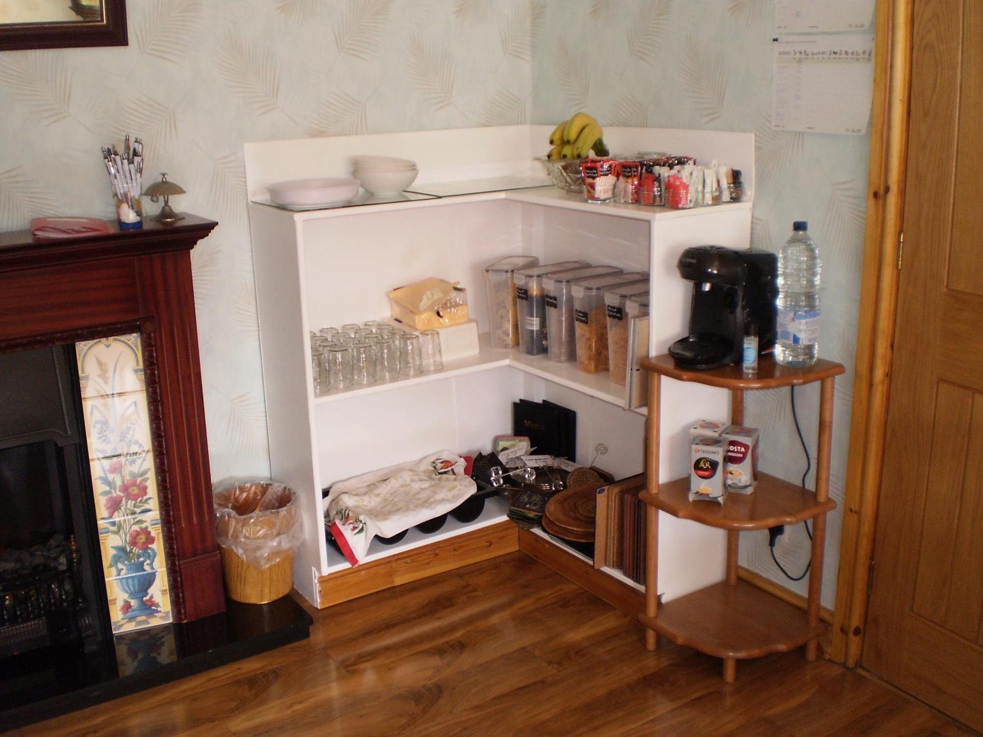 Sportsmans Lodge Bed And Breakfast Amlwch Exteriör bild